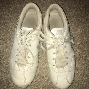 Nike cheer shoes